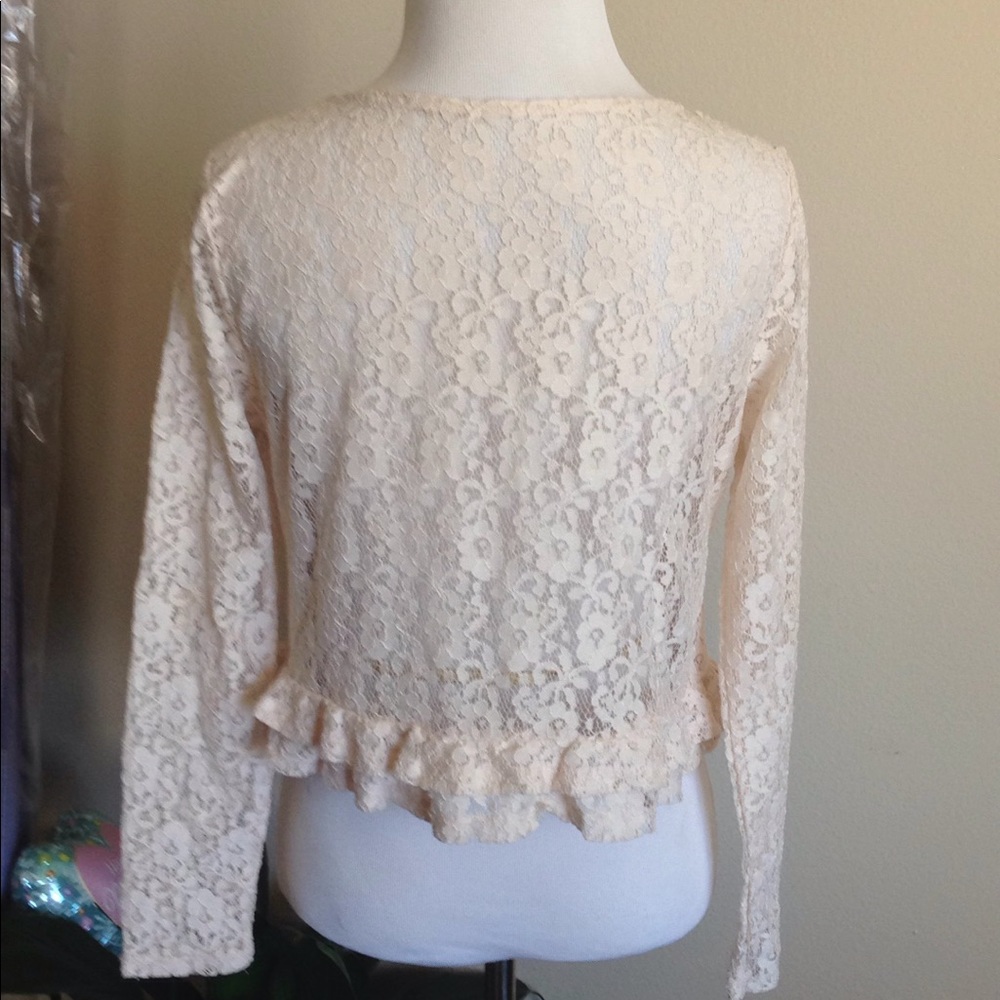 Lace top - Picture 3 of 5